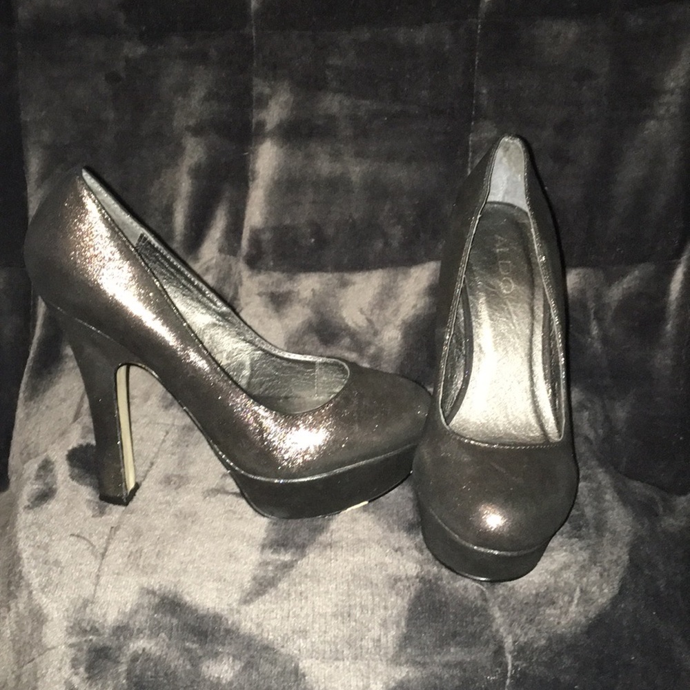 Also size 7 heels